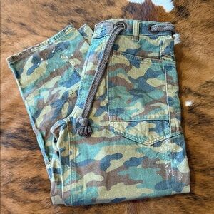 We The Free Women’s Camouflage Patterned Barrel Pants